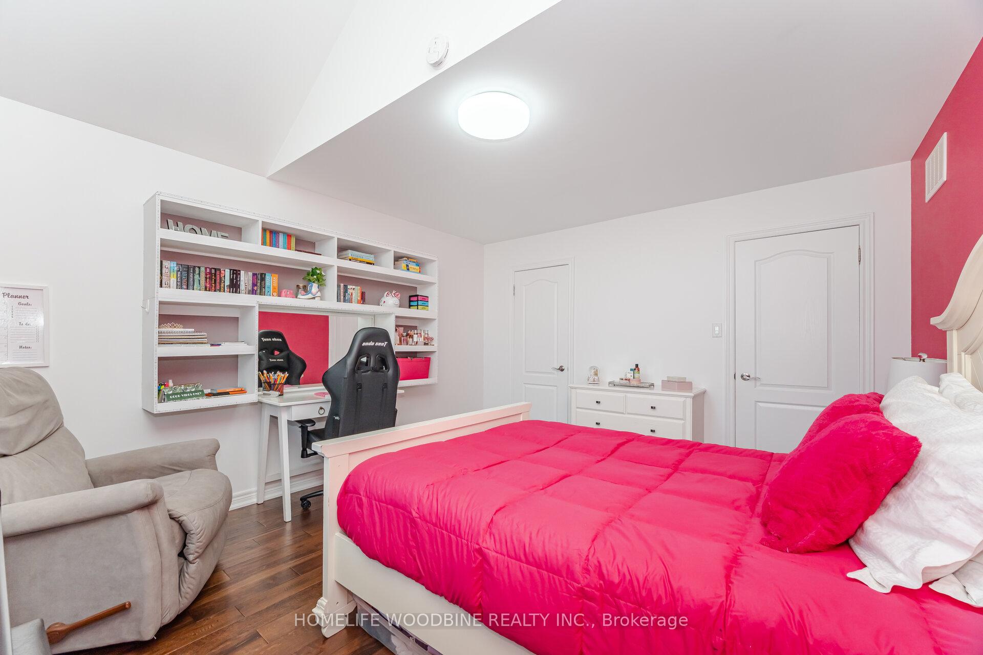 Photo 28 of 31 Boundbrook Drive, Brampton, Northwest Sandalwood Parkway — HOMEH