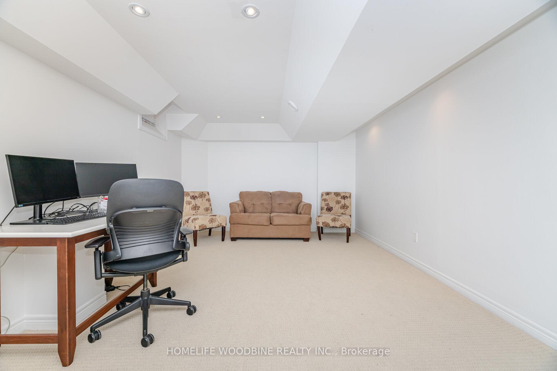Photo 37 of 31 Boundbrook Drive, Brampton, Northwest Sandalwood Parkway — HOMEH