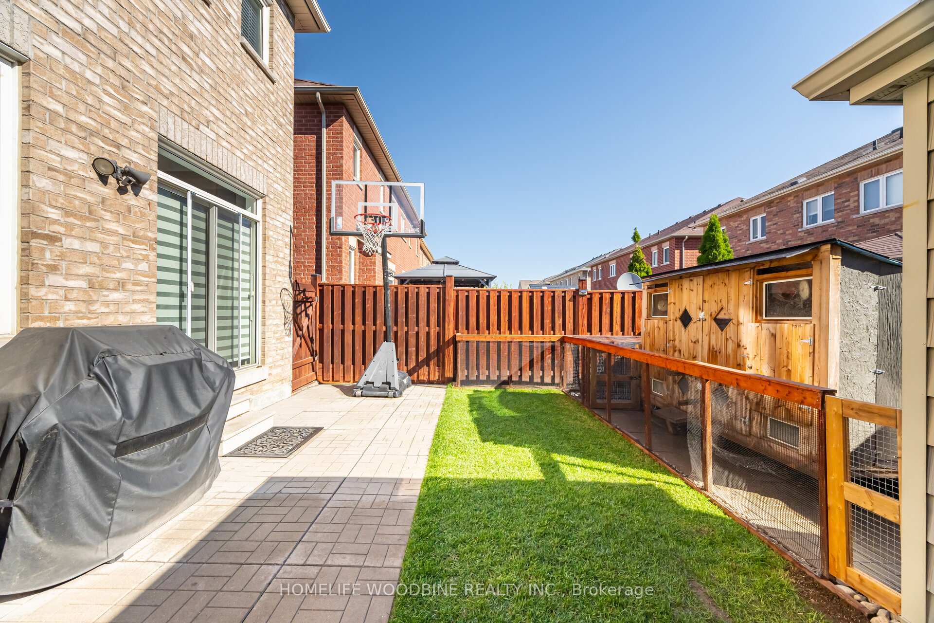 Photo 46 of 31 Boundbrook Drive, Brampton, Northwest Sandalwood Parkway — HOMEH