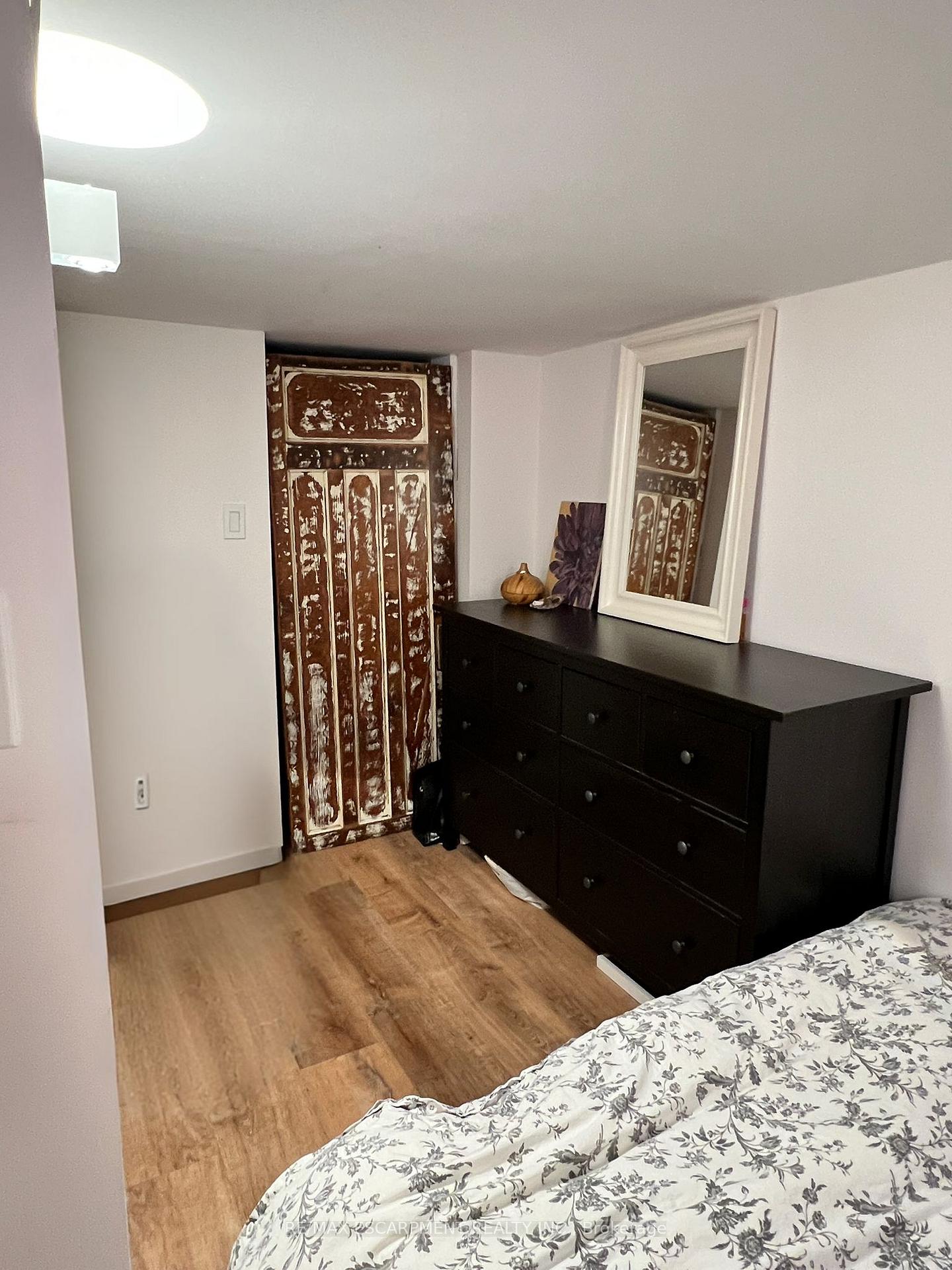 Photo 14 of Unit Lower, 306 Wexford Avenue S, Hamilton, Delta — HOMEH