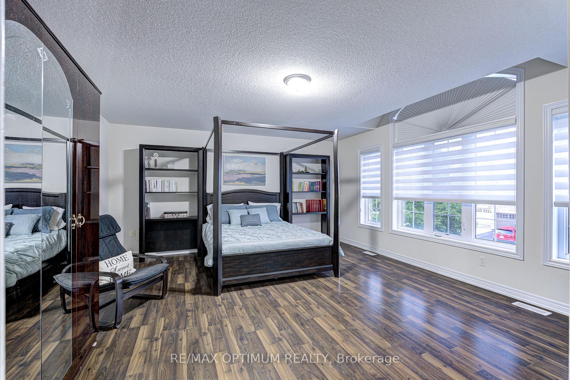 Photo 24 of 16 Ashcreek Drive, Brampton, Credit Valley — HOMEH