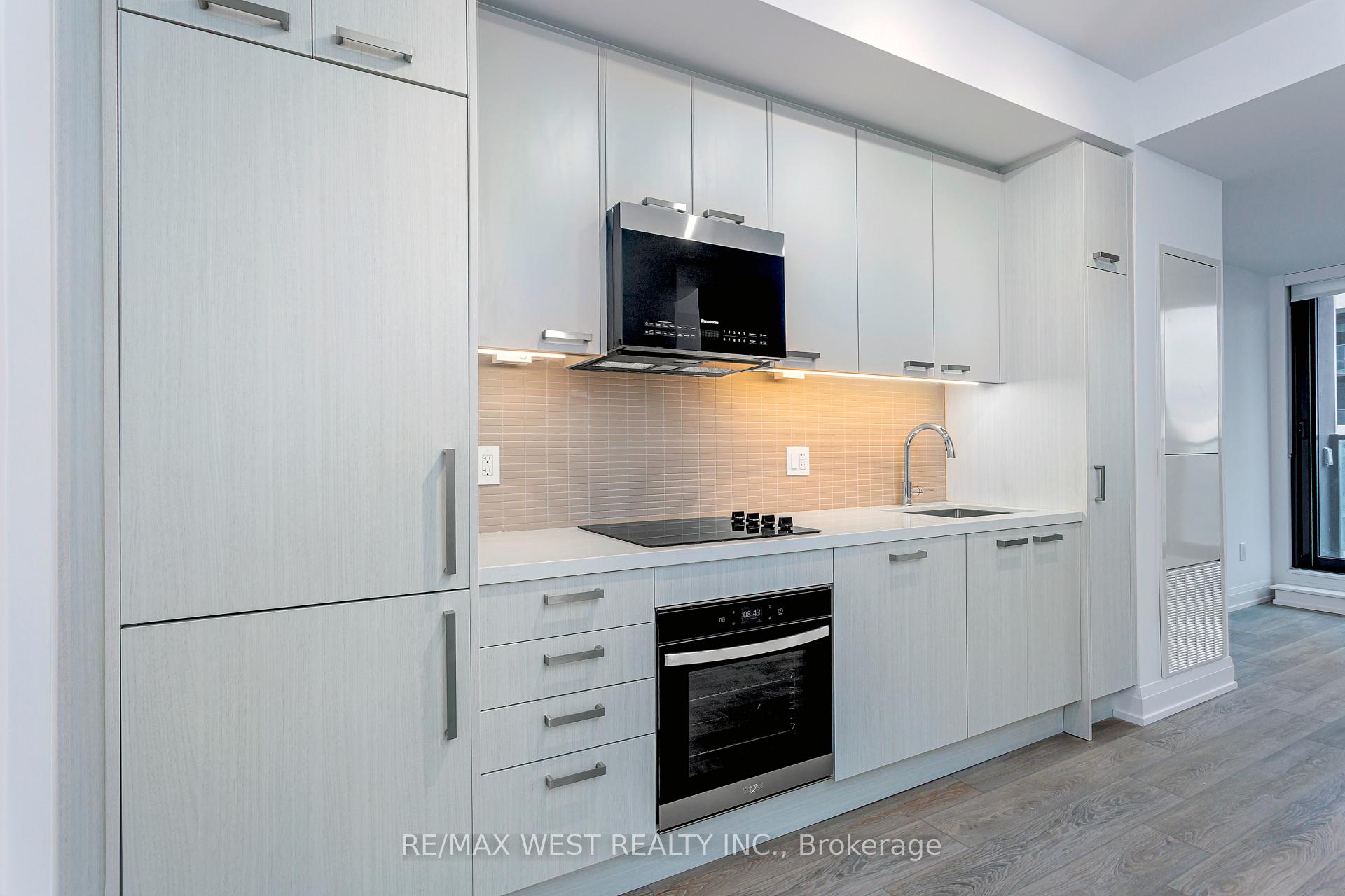 Photo 3 of Unit 1506, 20 Soudan Avenue, Toronto, Mount Pleasant West — HOMEH