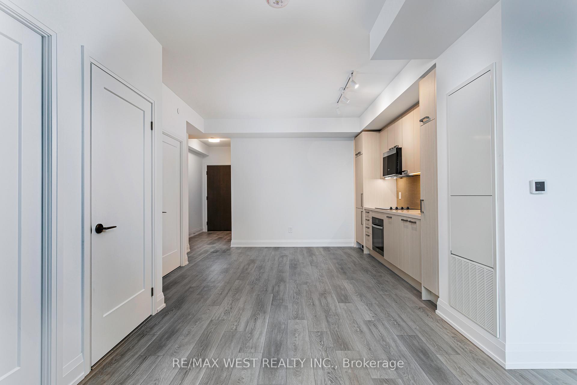 Photo 4 of Unit 1506, 20 Soudan Avenue, Toronto, Mount Pleasant West — HOMEH