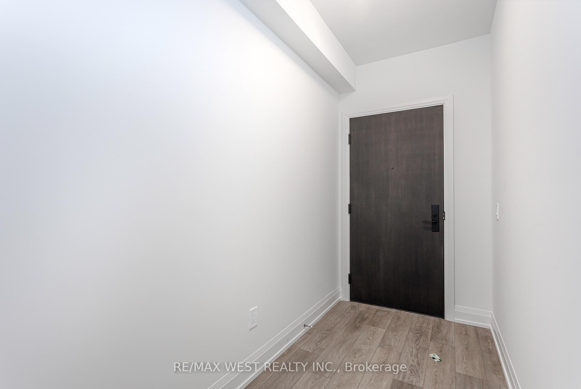Photo 5 of Unit 1506, 20 Soudan Avenue, Toronto, Mount Pleasant West — HOMEH