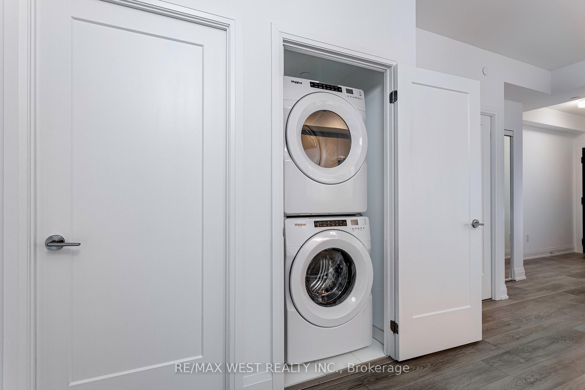 Photo 7 of Unit 1506, 20 Soudan Avenue, Toronto, Mount Pleasant West — HOMEH
