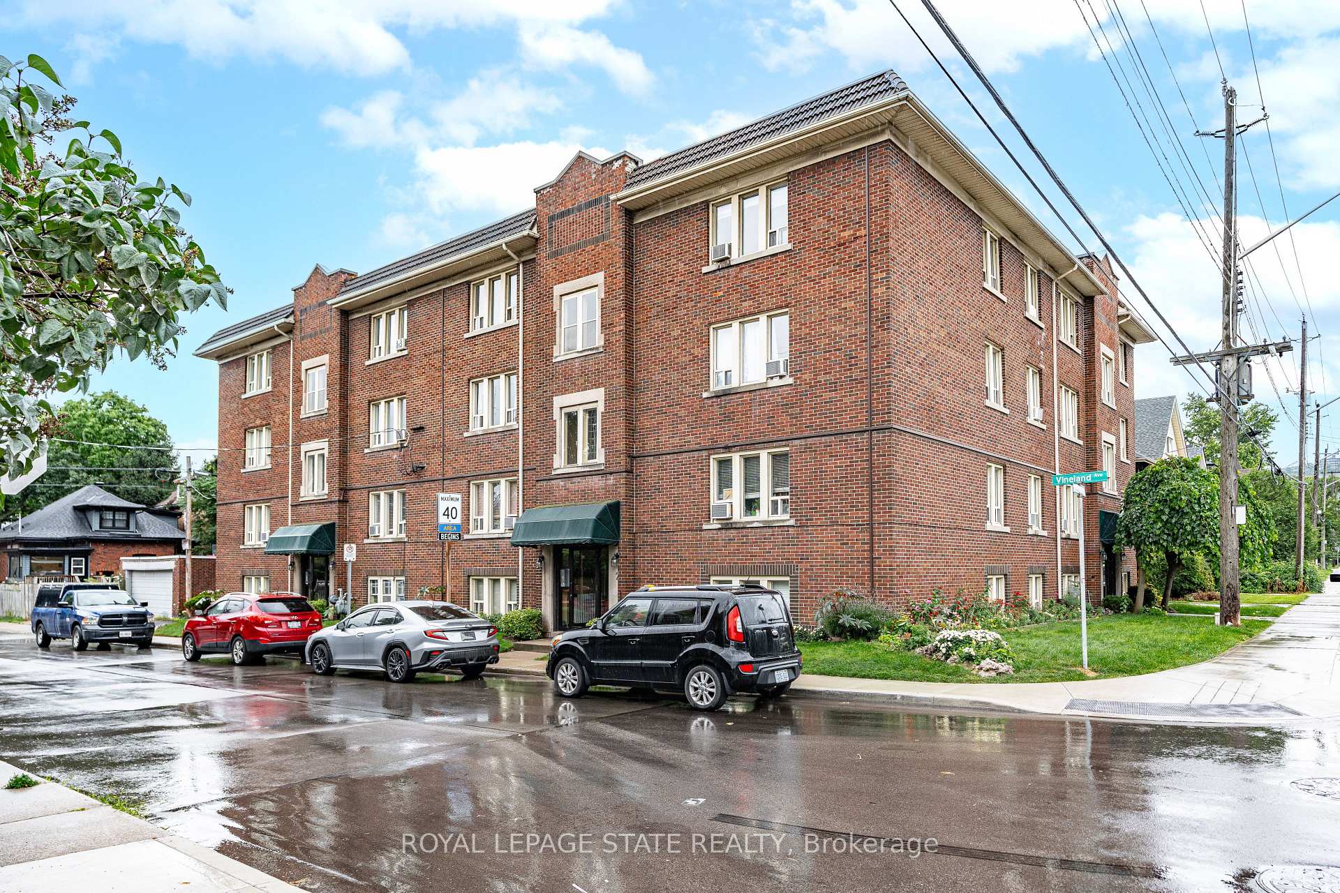 Photo 1 of Unit 9, 2 Vineland Avenue, Hamilton, Stipley — HOMEH