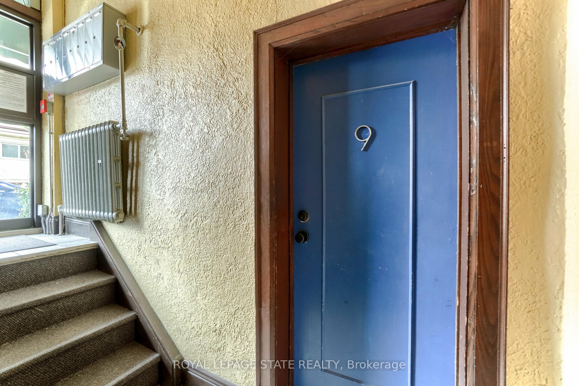 Photo 3 of Unit 9, 2 Vineland Avenue, Hamilton, Stipley — HOMEH