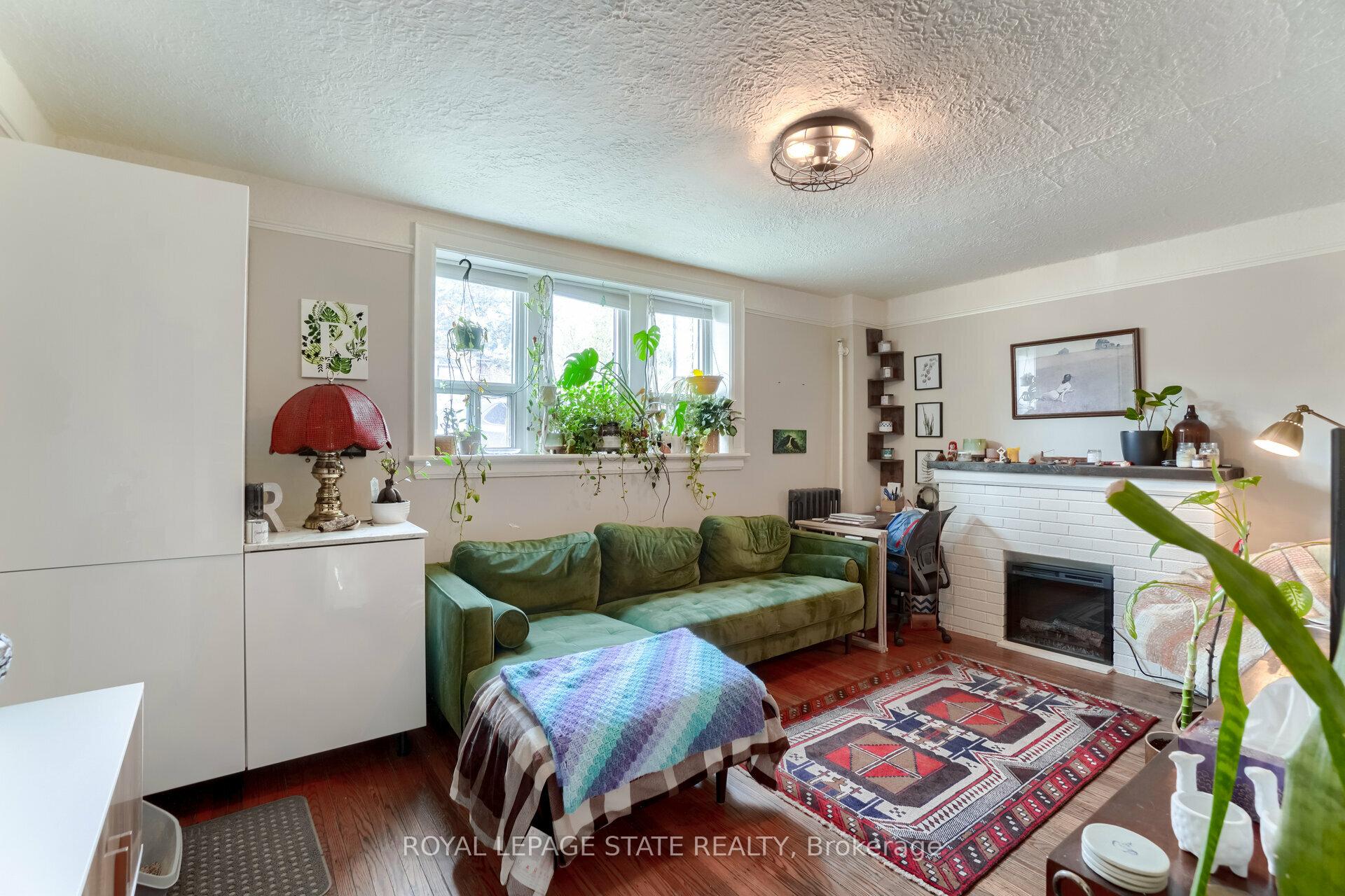 Photo 13 of Unit 9, 2 Vineland Avenue, Hamilton, Stipley — HOMEH