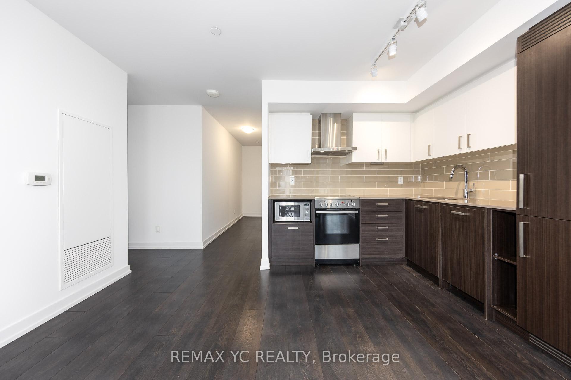 Photo 2 of Unit 713, 125 Redpath Avenue, Toronto, Mount Pleasant West — HOMEH