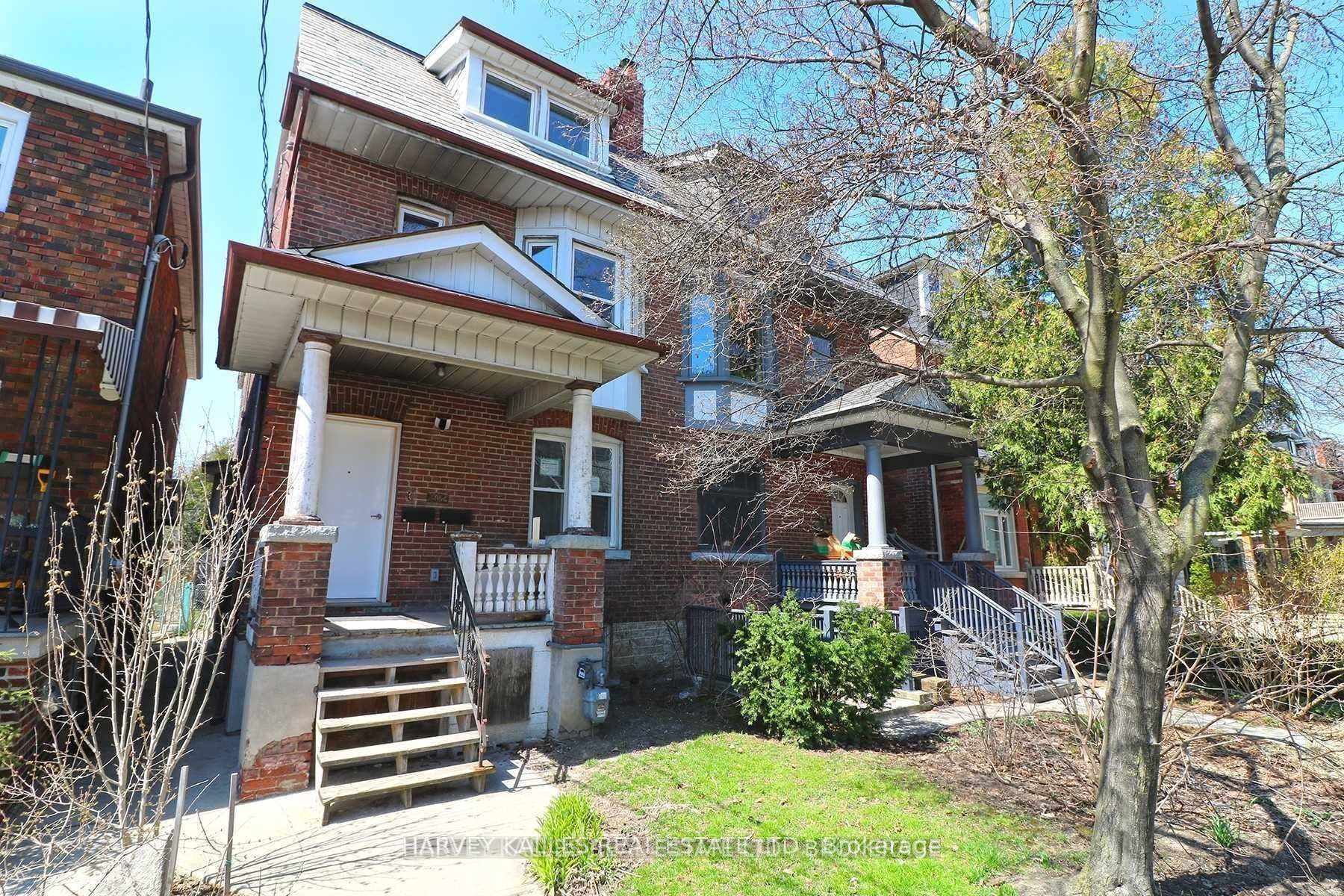 Front of Unit Main, 202 Major Street