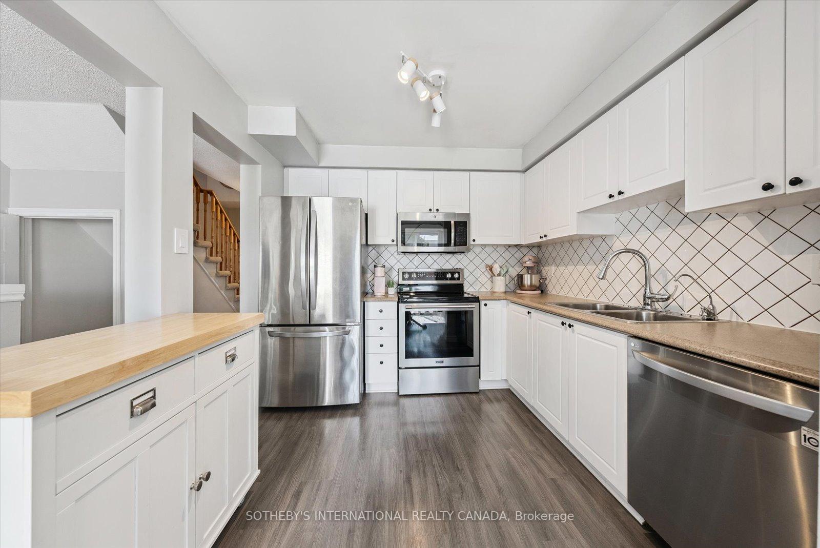 Photo 9 of 8 Somerscales Drive, Clarington, Bowmanville — HOMEH
