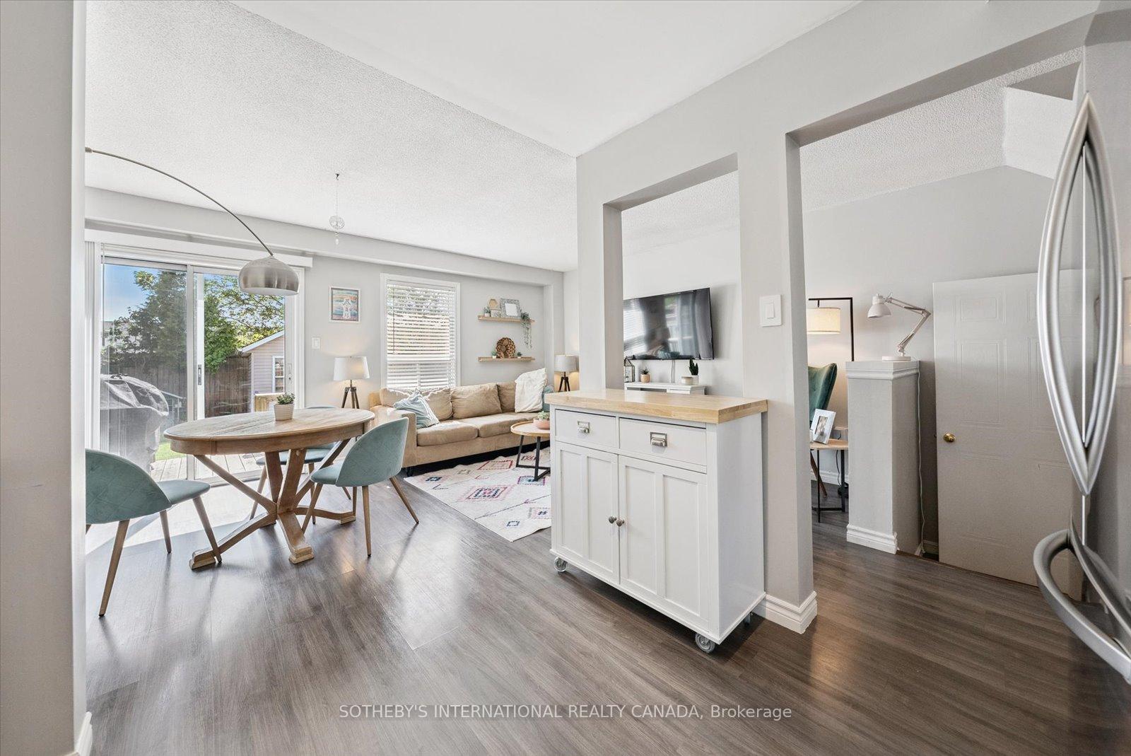 Photo 11 of 8 Somerscales Drive, Clarington, Bowmanville — HOMEH