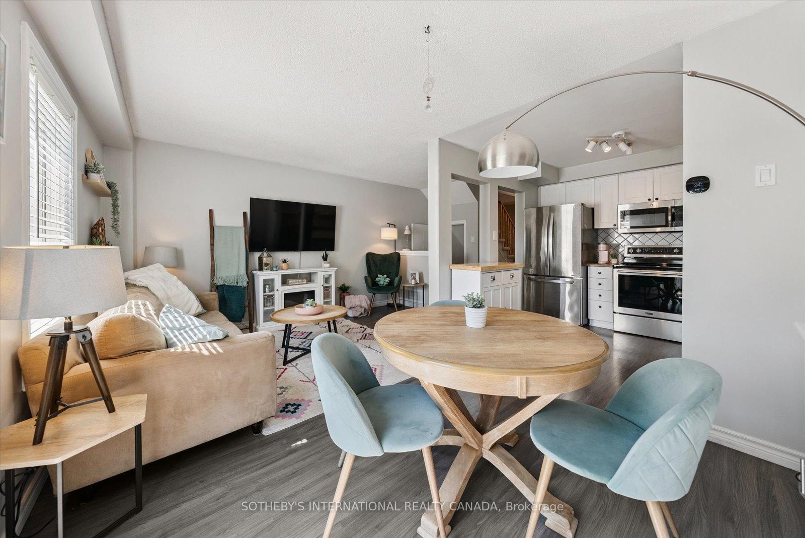 Photo 13 of 8 Somerscales Drive, Clarington, Bowmanville — HOMEH