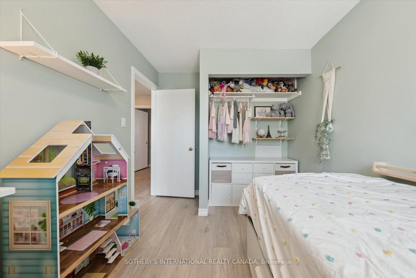 Photo 27 of 8 Somerscales Drive, Clarington, Bowmanville — HOMEH