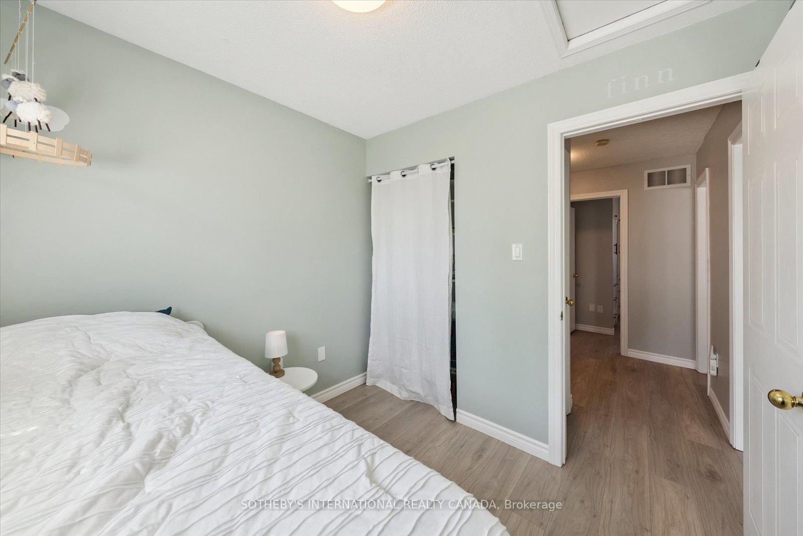 Photo 29 of 8 Somerscales Drive, Clarington, Bowmanville — HOMEH