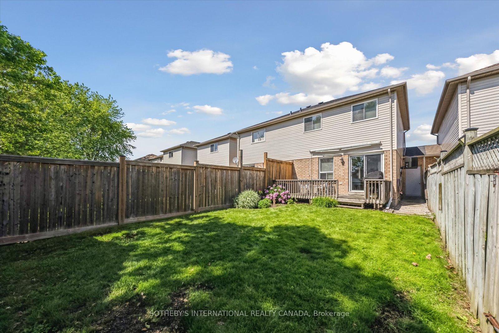 Photo 37 of 8 Somerscales Drive, Clarington, Bowmanville — HOMEH