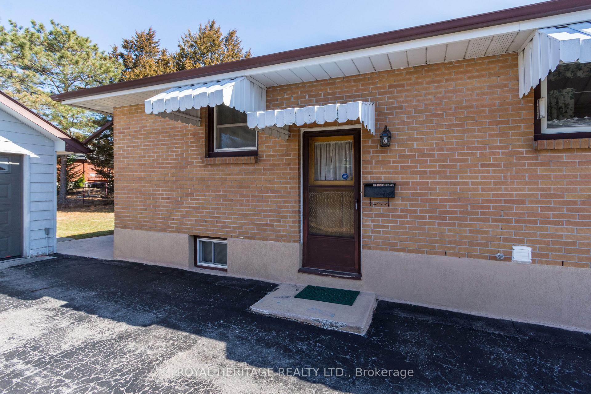Photo 4 of 558 Victoria Avenue, Belleville, Belleville Ward — HOMEH