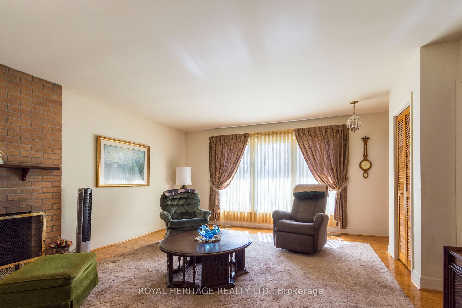 Photo 8 of 558 Victoria Avenue, Belleville, Belleville Ward — HOMEH