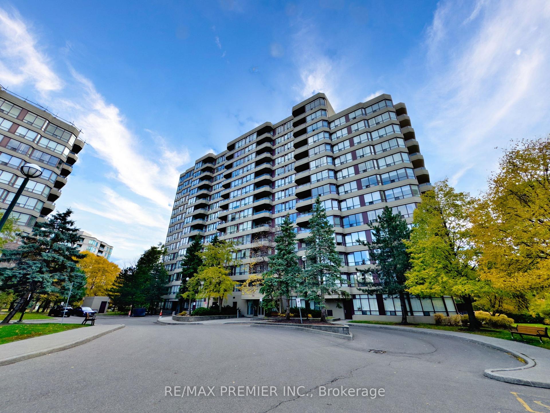 Photo 1 of Unit 208, 91 Townsgate Drive, Vaughan, Crestwood-Springfarm-Yorkhill — HOMEH