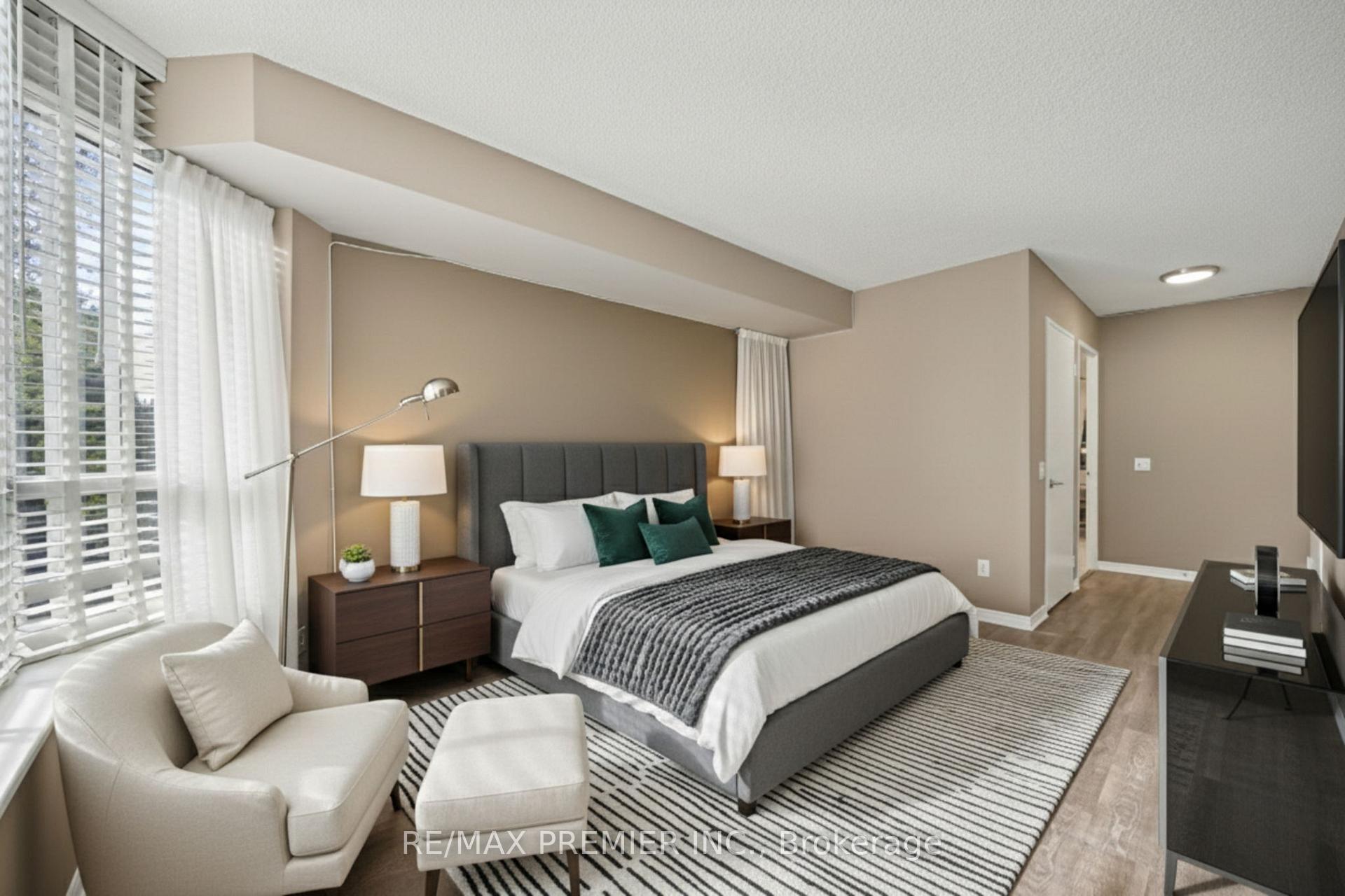 Photo 13 of Unit 208, 91 Townsgate Drive, Vaughan, Crestwood-Springfarm-Yorkhill — HOMEH
