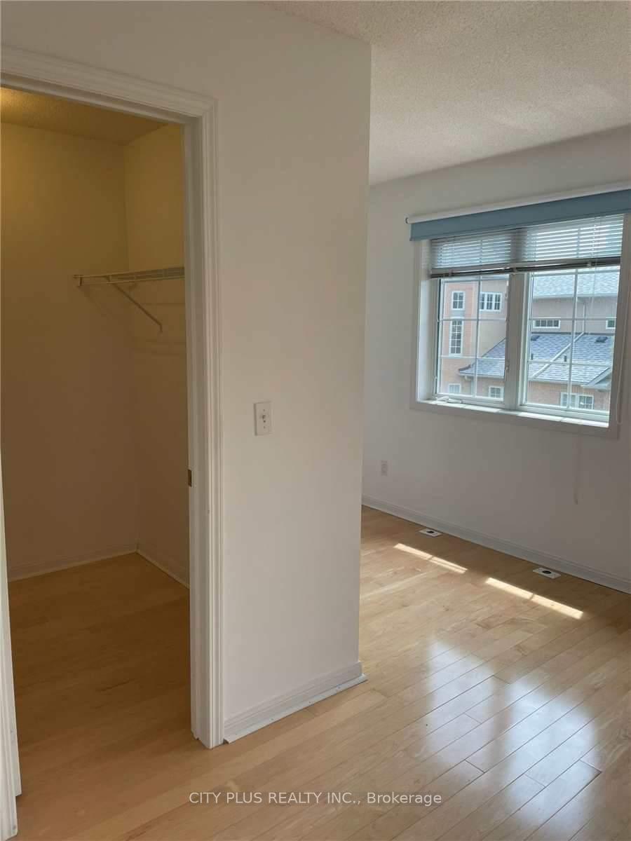 Photo 9 of Unit 3A, 23 St. Moritz Way, Markham, Unionville — HOMEH