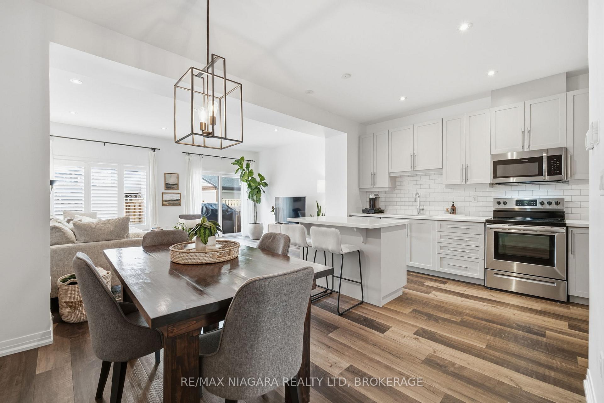 Photo 15 of 4004 Crown Street, Lincoln, Beamsville — HOMEH