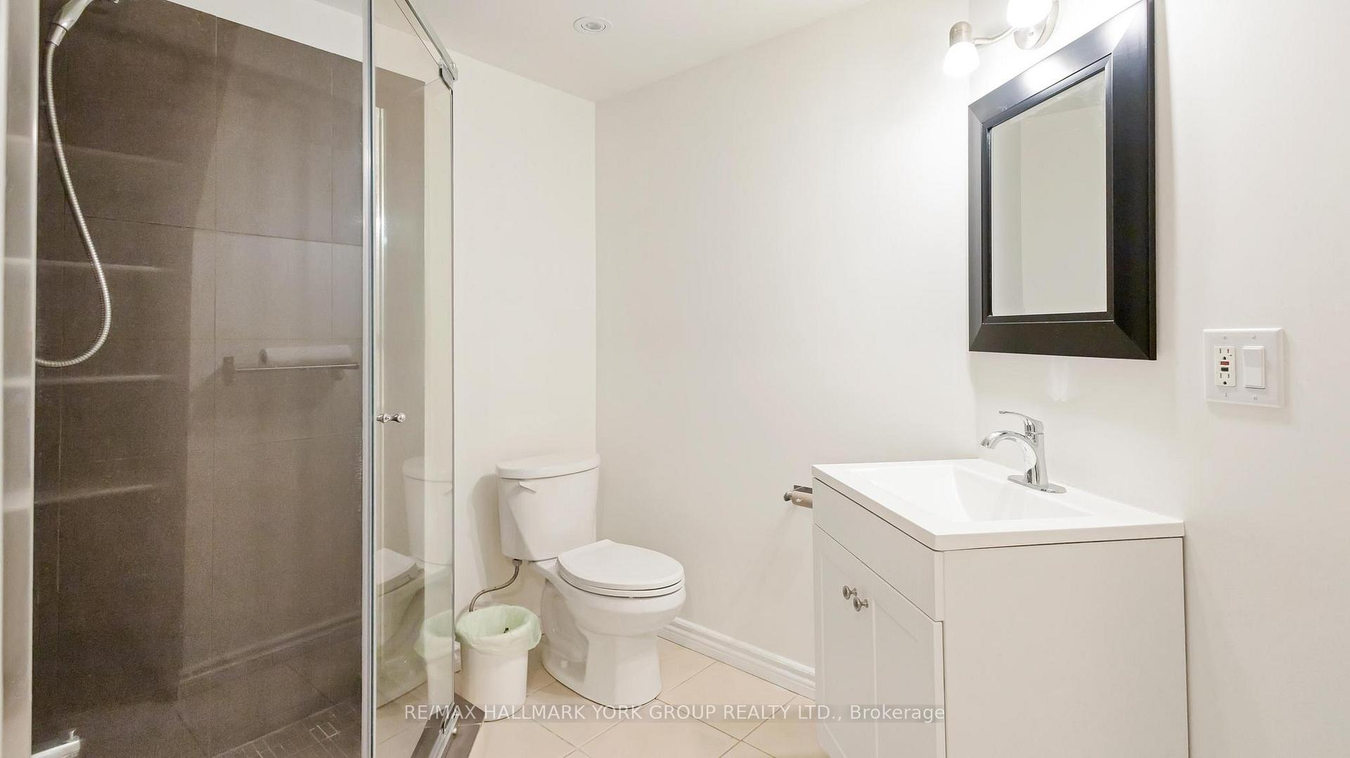 Photo 17 of Unit (Basement), 15 Banff Drive, Aurora, Aurora Heights — HOMEH