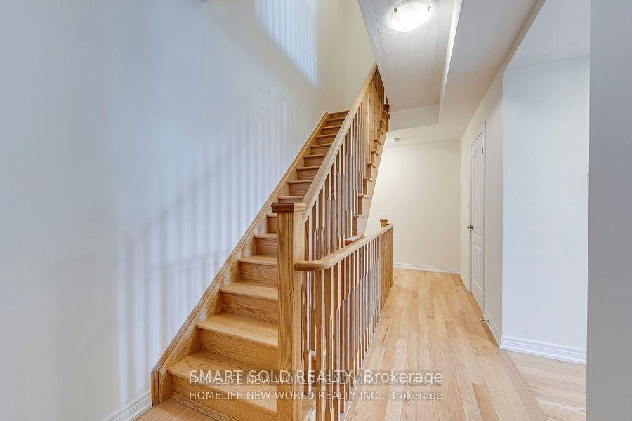 Photo 12 of Unit Unit B, 29 Luzon Avenue, Markham, Box Grove — HOMEH