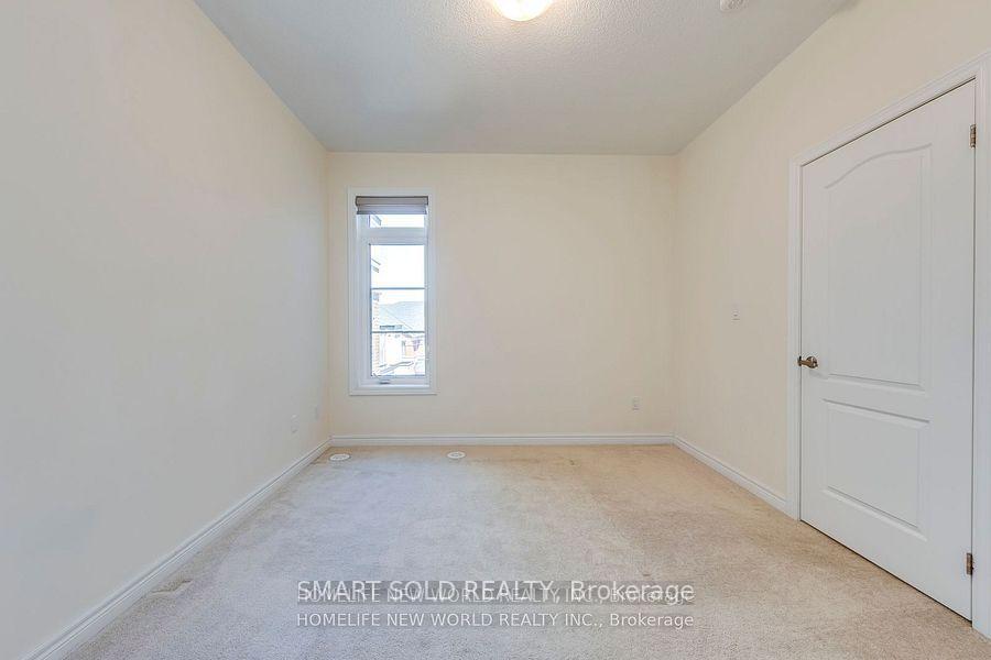 Photo 9 of Unit Unit B, 29 Luzon Avenue, Markham, Box Grove — HOMEH