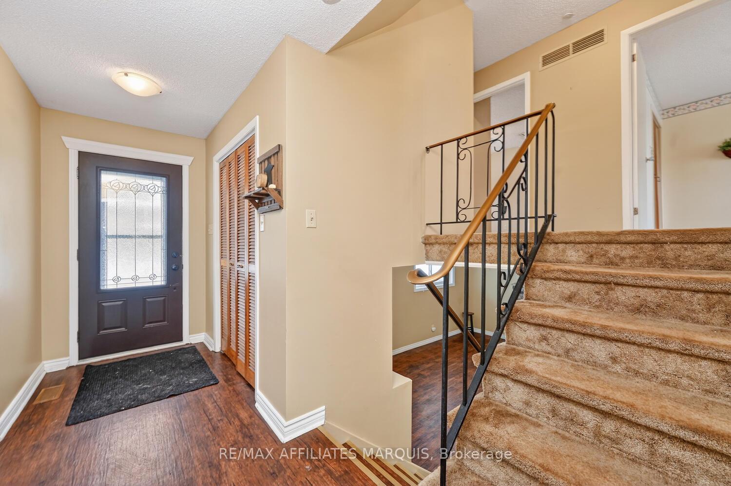 Photo 17 of 48 Carol Crescent, Smiths Falls — HOMEH