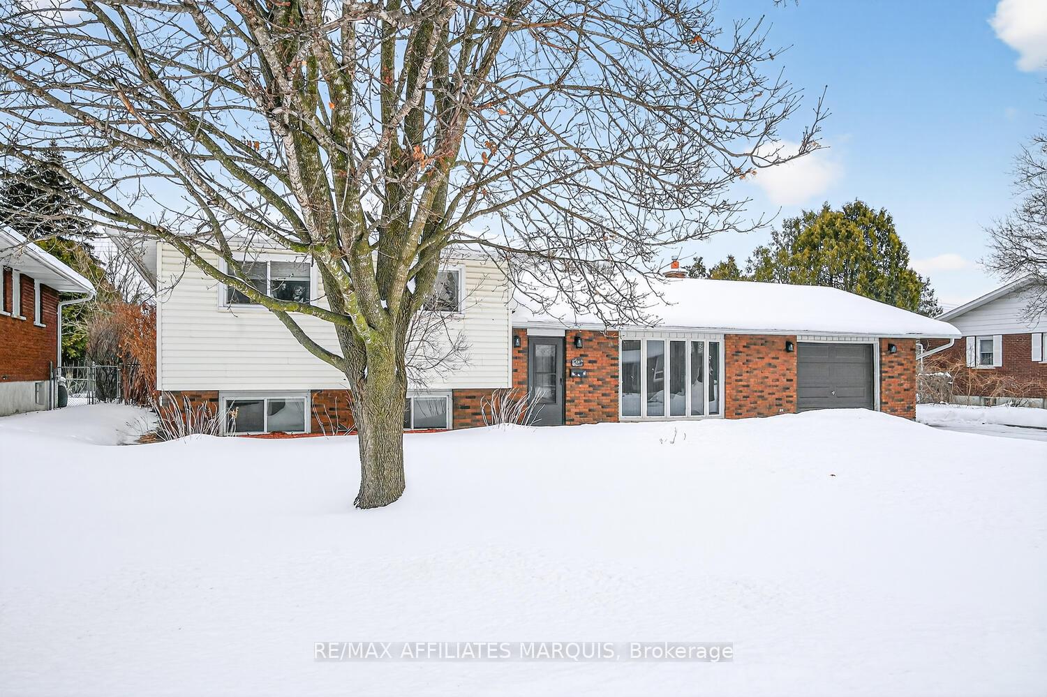 Photo 18 of 48 Carol Crescent, Smiths Falls — HOMEH