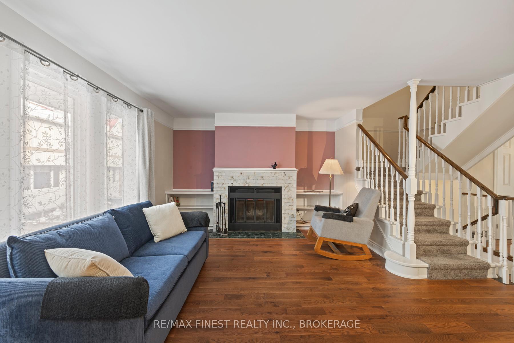 Photo 5 of Unit 26, 1 Place D'Armes, Kingston, East of Sir John A. Blvd — HOMEH