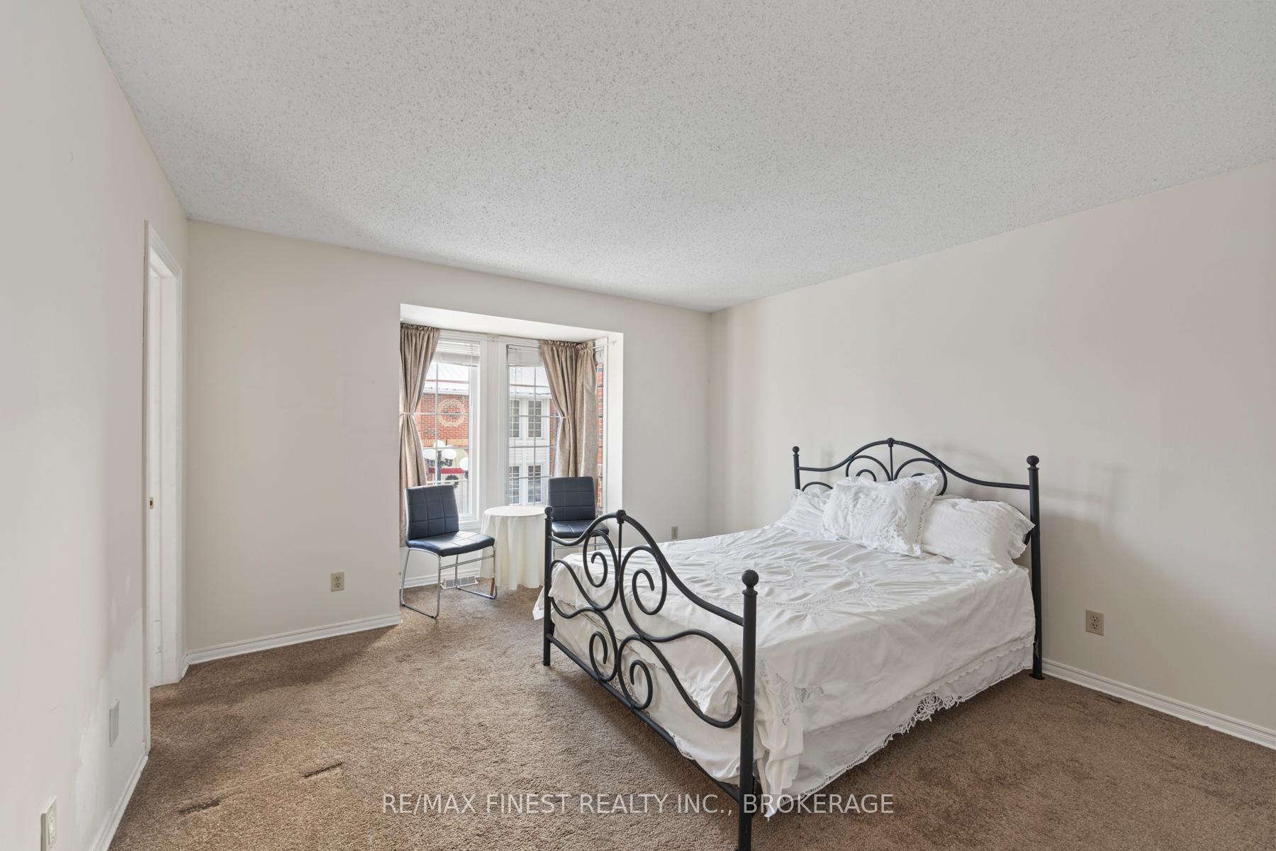 Photo 10 of Unit 26, 1 Place D'Armes, Kingston, East of Sir John A. Blvd — HOMEH