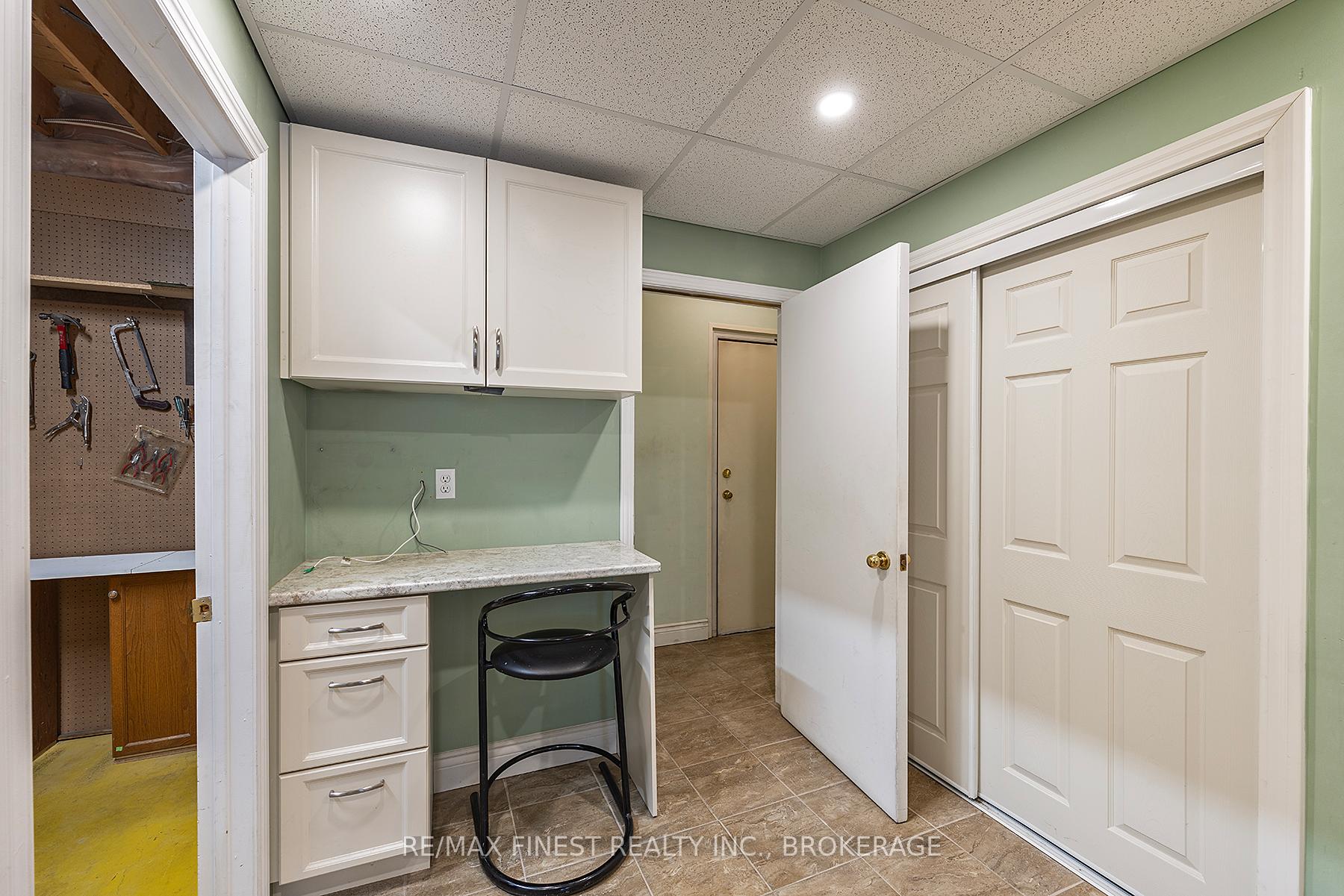 Photo 20 of Unit 26, 1 Place D'Armes, Kingston, East of Sir John A. Blvd — HOMEH
