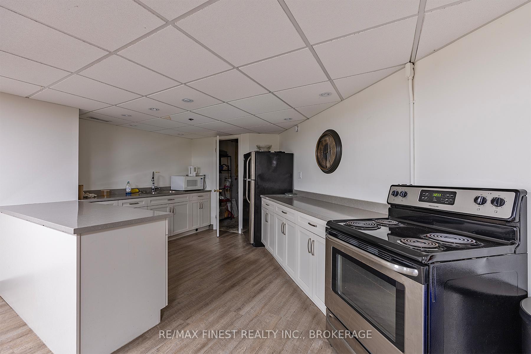 Photo 46 of Unit 26, 1 Place D'Armes, Kingston, East of Sir John A. Blvd — HOMEH