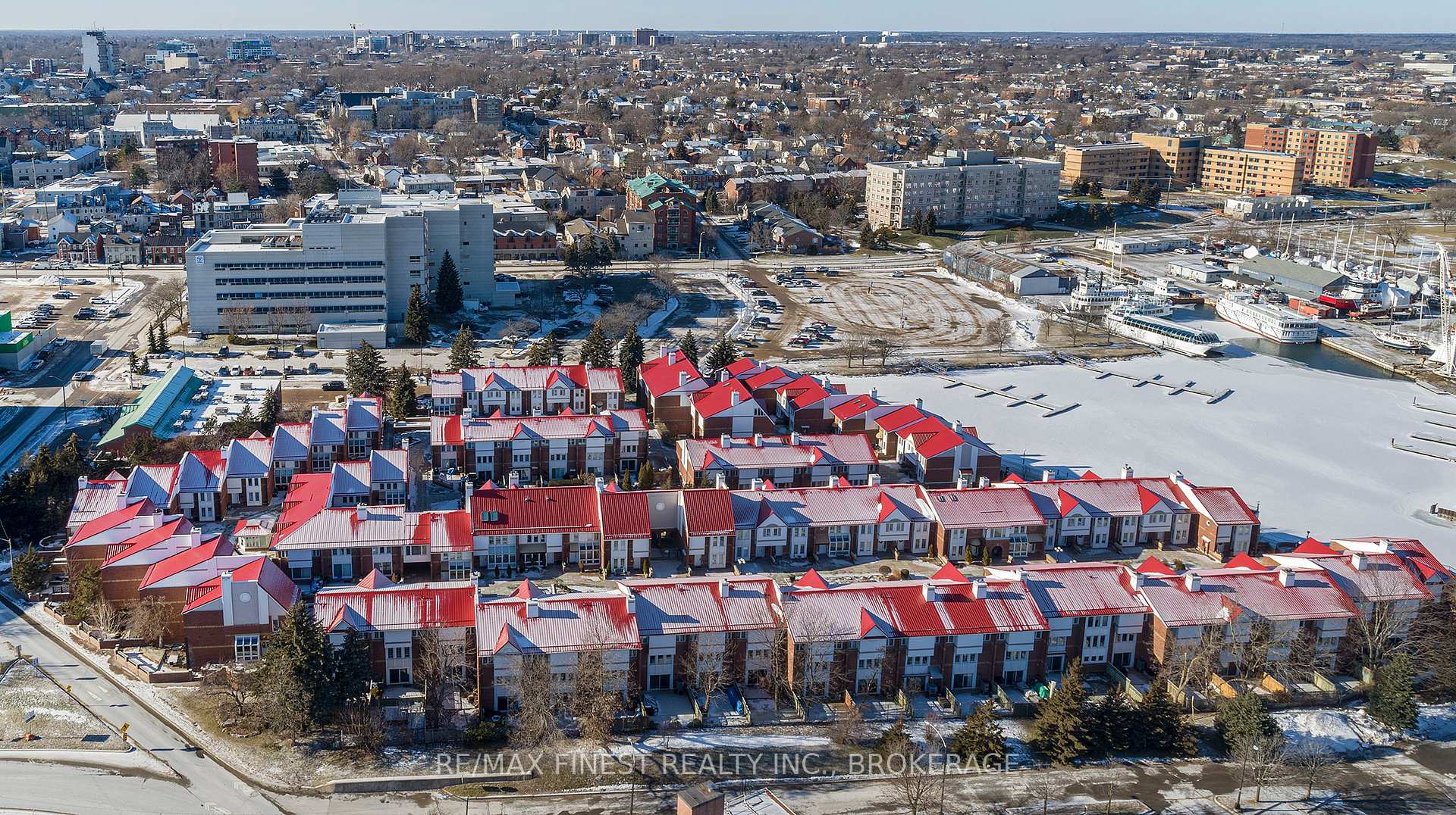 Photo 31 of Unit 26, 1 Place D'Armes, Kingston, East of Sir John A. Blvd — HOMEH