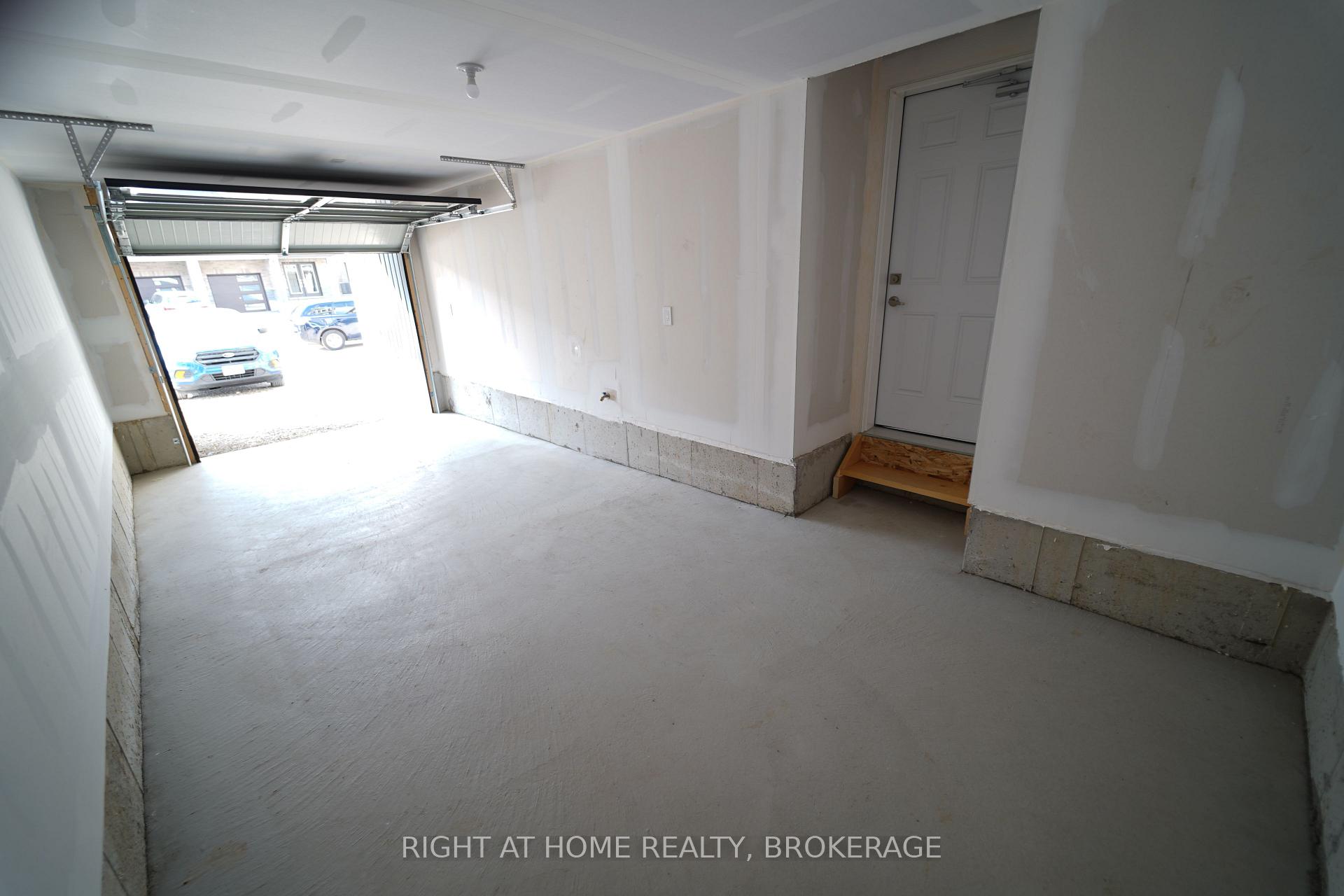 Photo 22 of 23 St. Lawrence Road, Haldimand — HOMEH