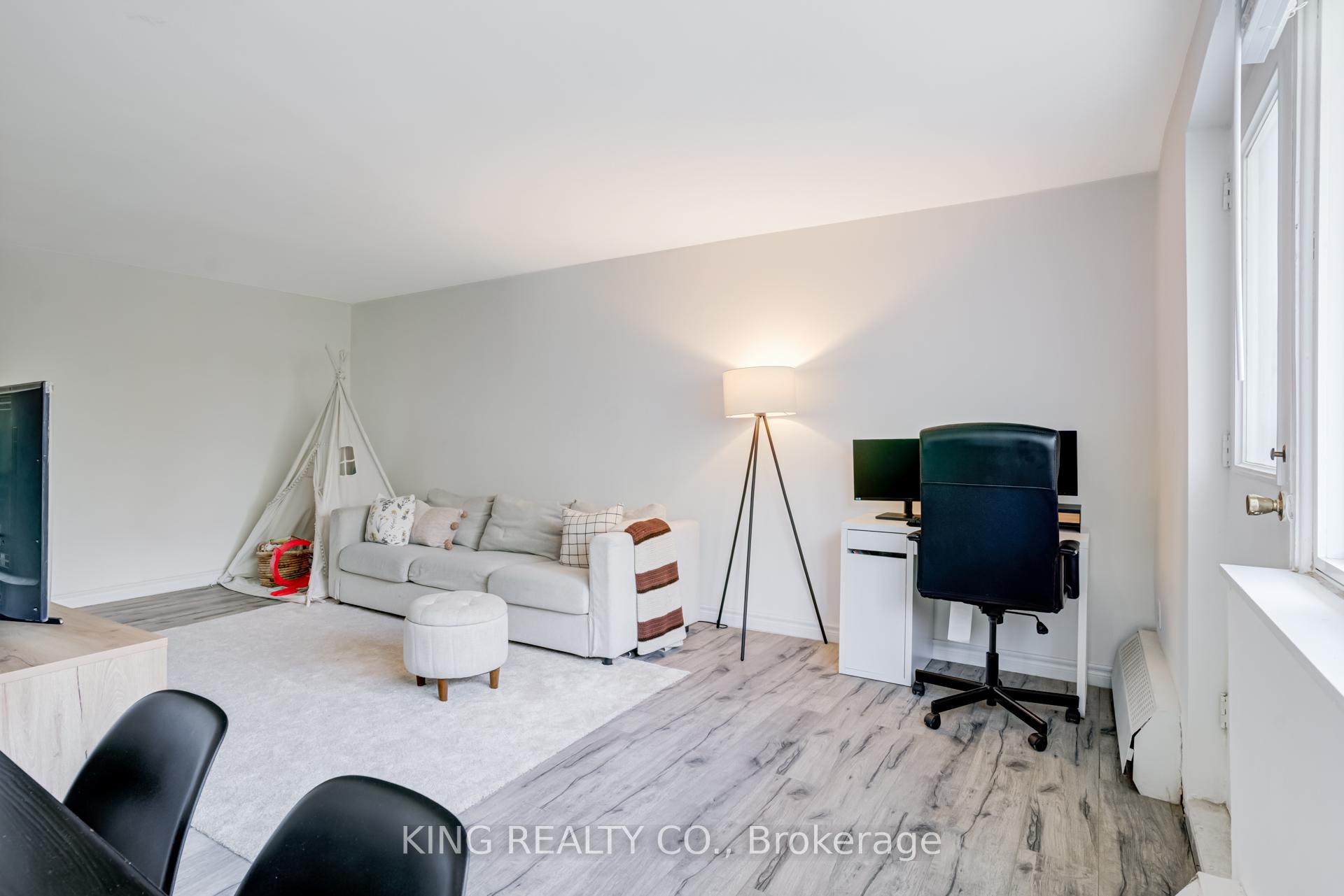 Photo 5 of Unit 512, 936 Glen Street, Oshawa, Lakeview — HOMEH