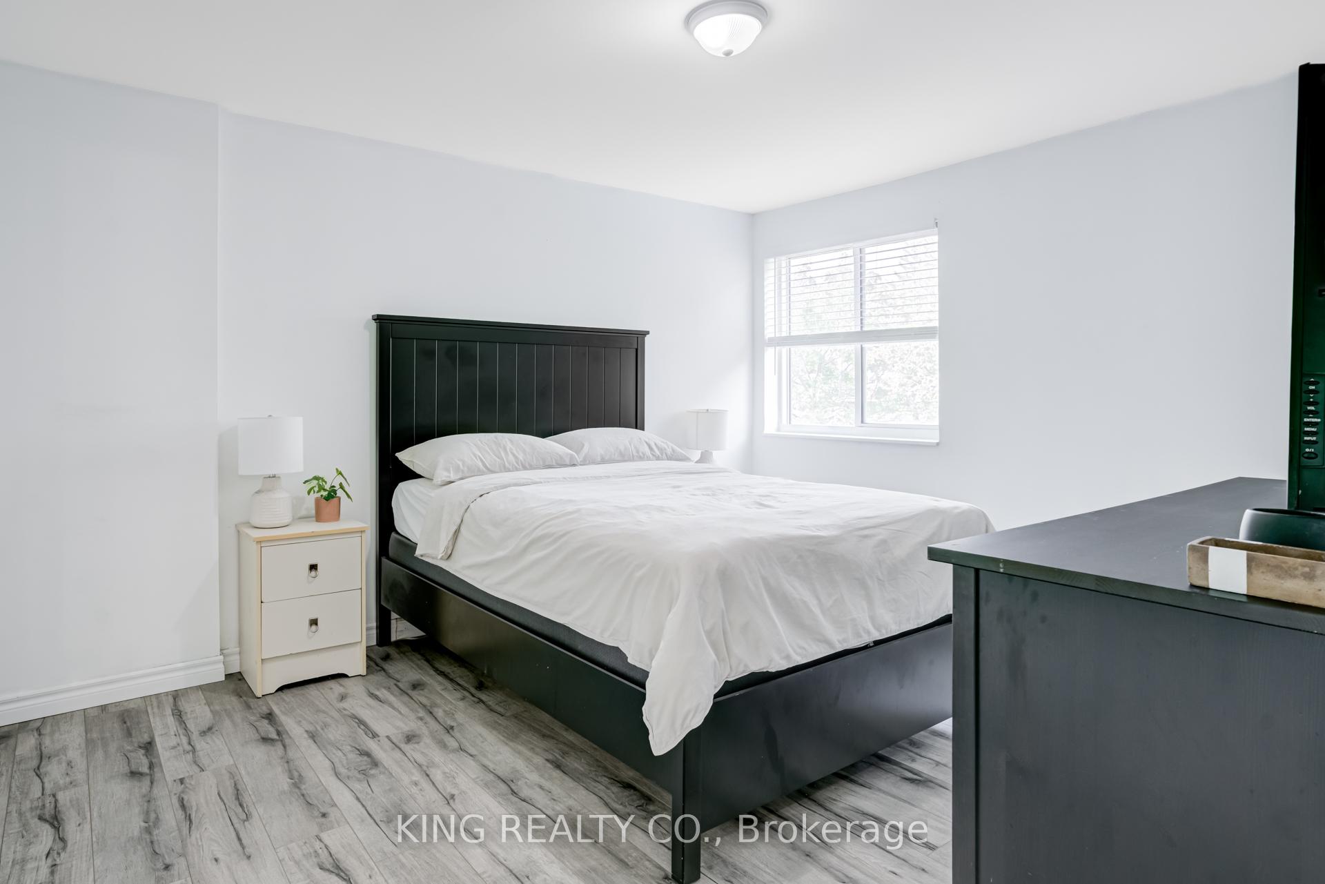 Photo 13 of Unit 512, 936 Glen Street, Oshawa, Lakeview — HOMEH