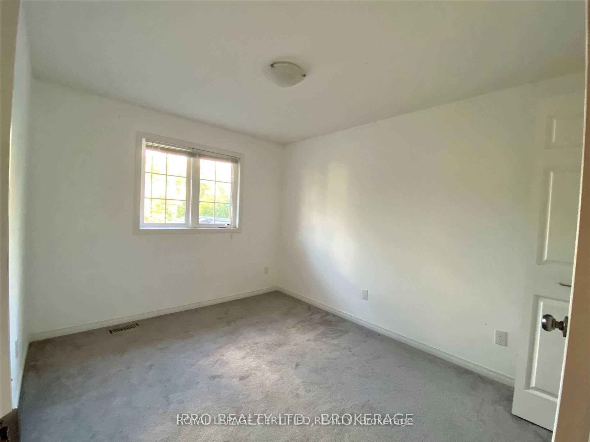 Photo 16 of Unit 23, 300 Fallowfield Drive, Kitchener, Country Hills East — HOMEH