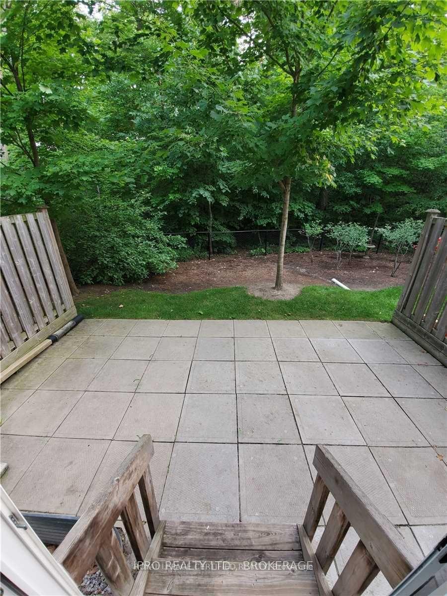 Photo 6 of Unit 23, 300 Fallowfield Drive, Kitchener, Country Hills East — HOMEH
