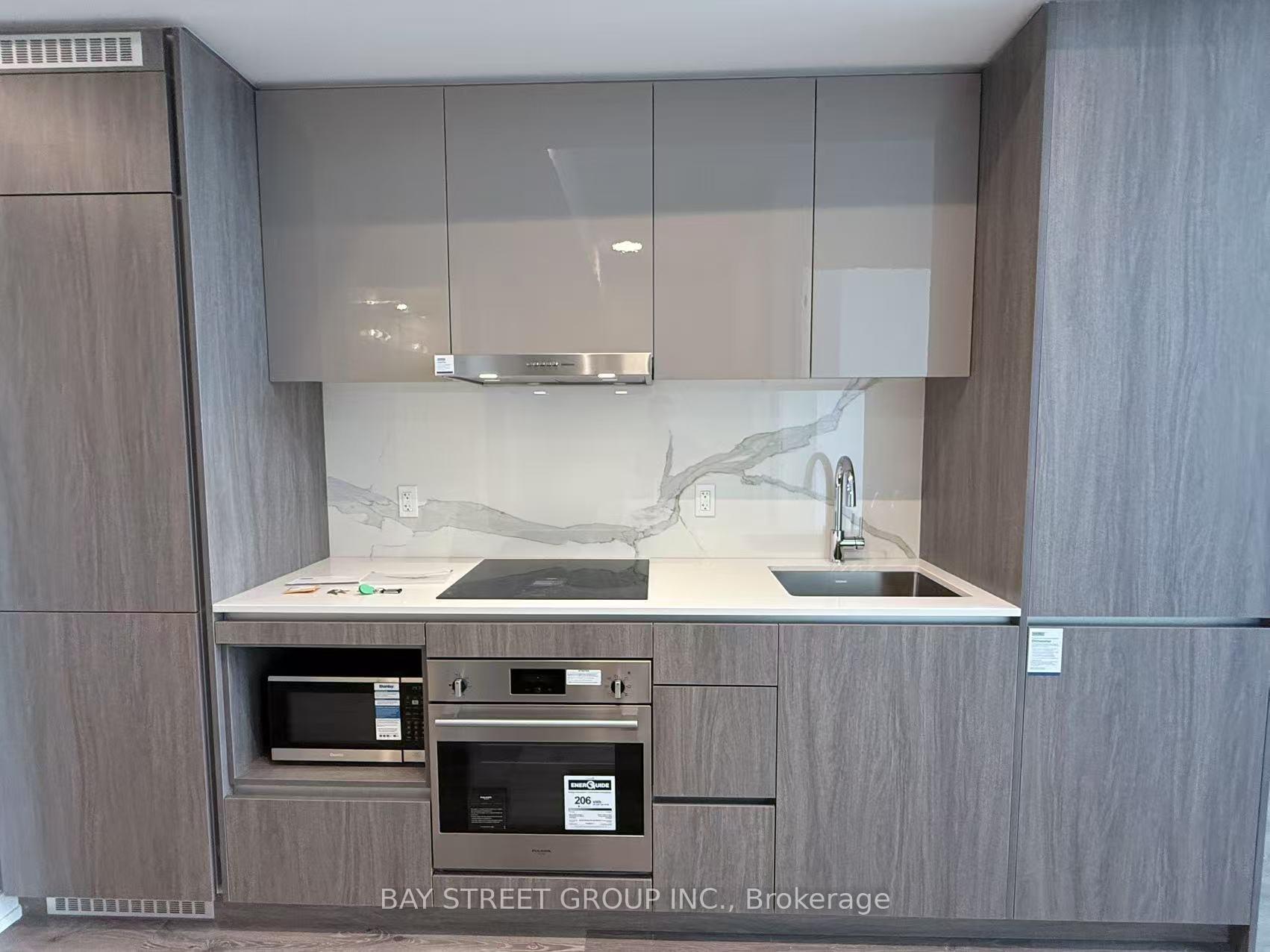 Photo 9 of Unit 610, 28 Interchange Way, Vaughan, Vaughan Corporate Centre — HOMEH