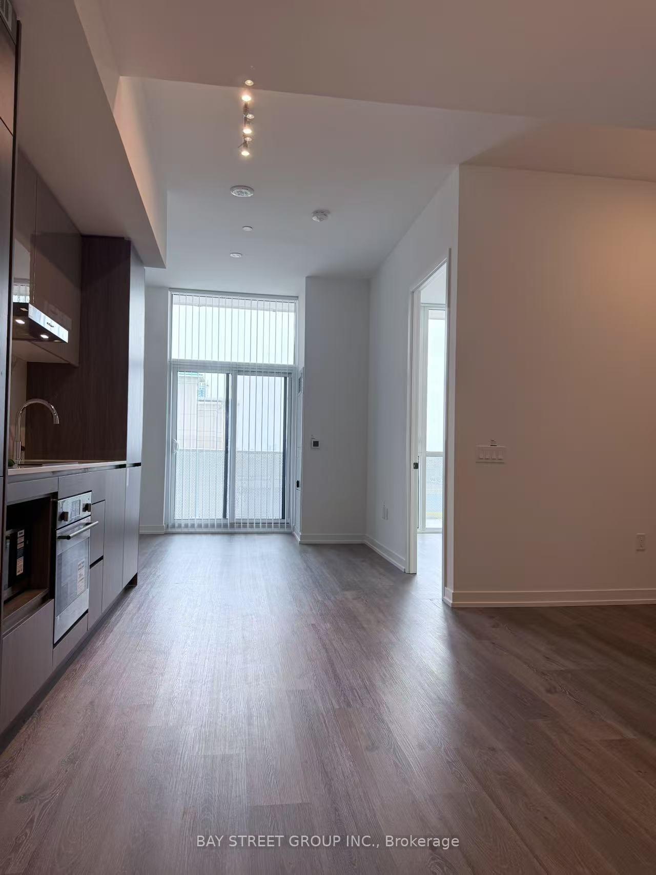 Photo 12 of Unit 610, 28 Interchange Way, Vaughan, Vaughan Corporate Centre — HOMEH