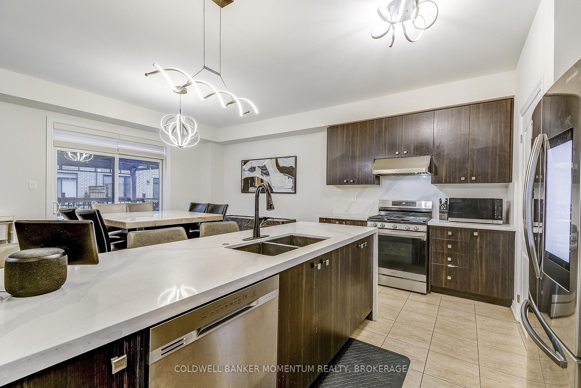 Photo 9 of 516 Barker Parkway, Thorold, Rolling Meadows — HOMEH