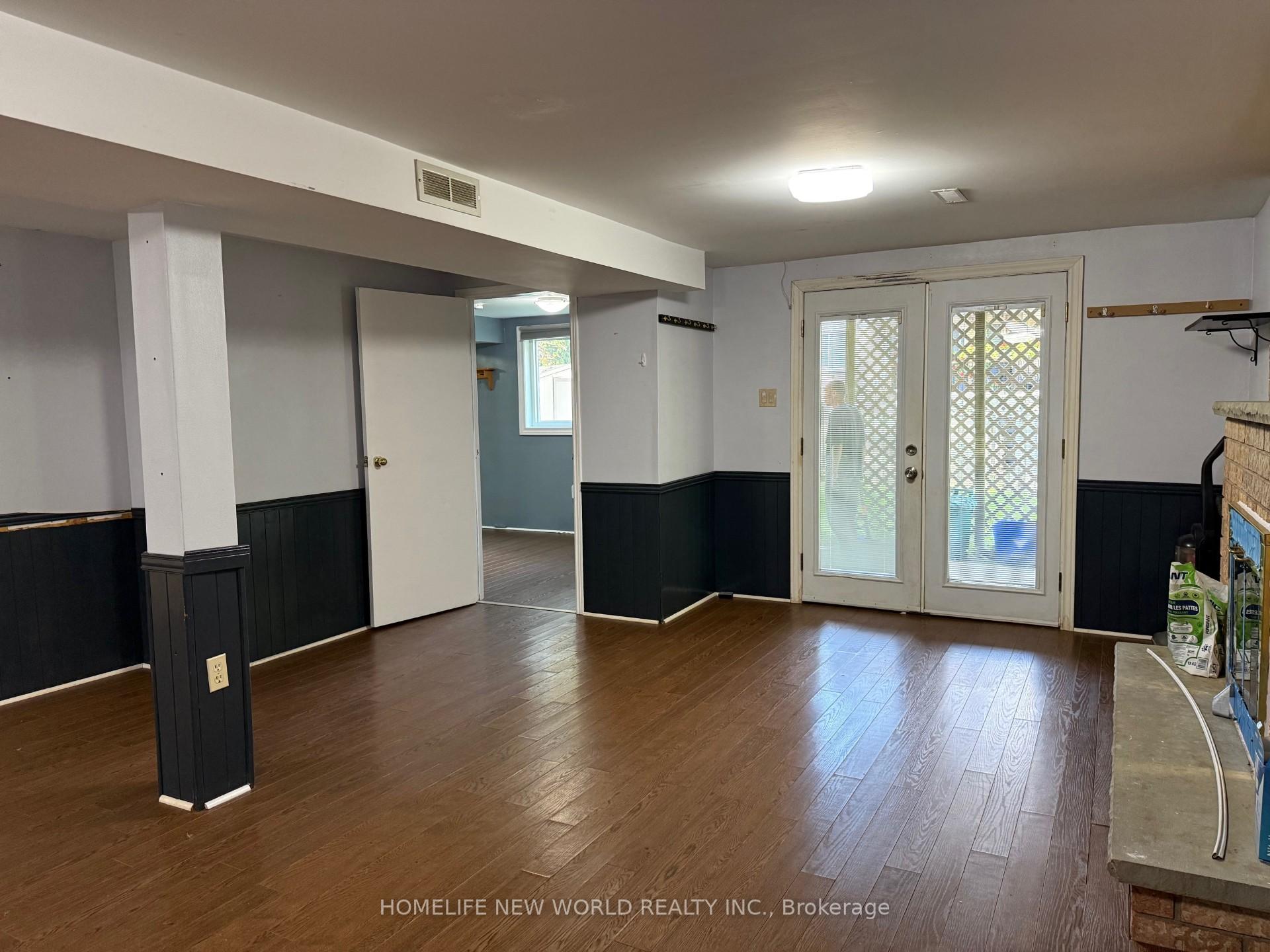 Front of Unit Walk Out Basement Apt, 252 Osmond Crescent