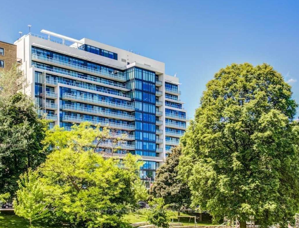 Front of Unit 612, 3018 Yonge Street