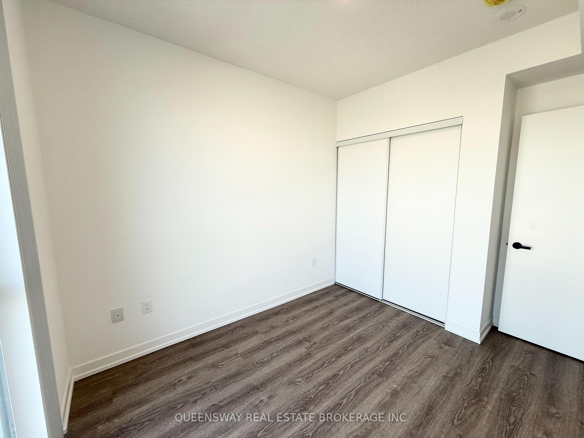 Photo 3 of Unit 2805, 8 Interchange Wy Way, Vaughan, Vaughan Corporate Centre — HOMEH