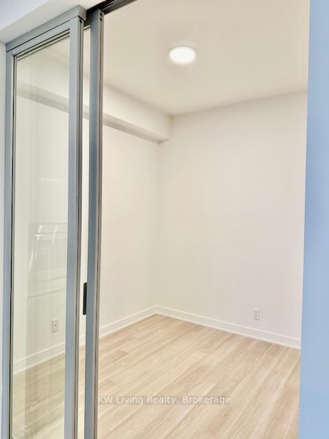 Photo 3 of Unit B-1209, 50 Upper Mall Way, Vaughan, Brownridge — HOMEH