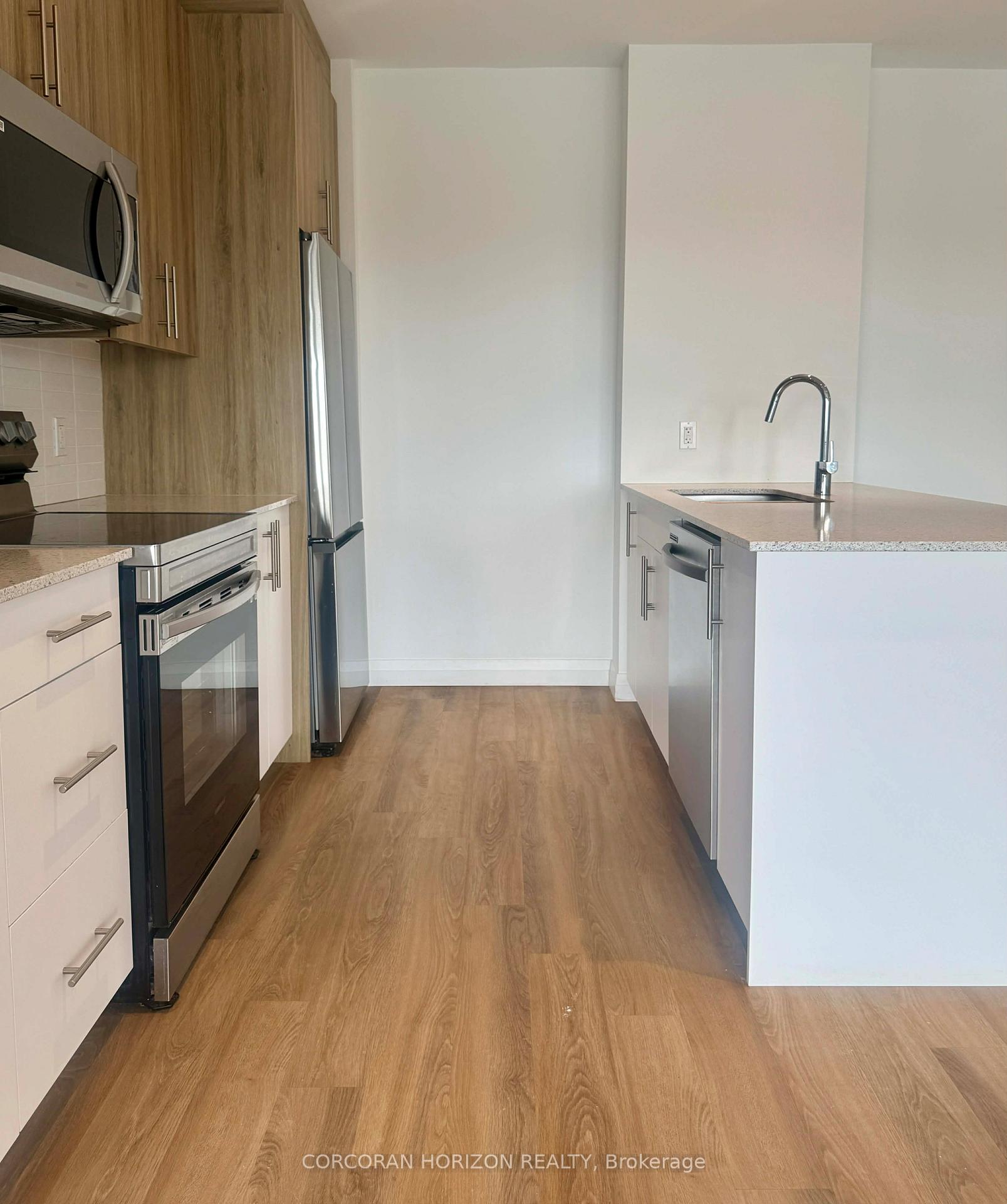Photo 6 of Unit 703, 525 New Dundee Road, Kitchener — HOMEH
