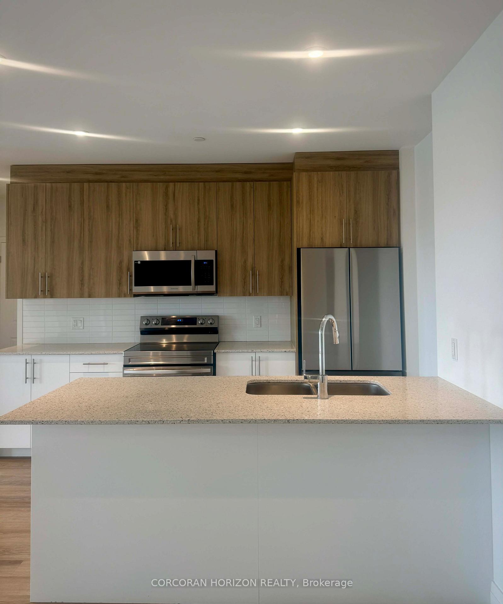 Photo 14 of Unit 703, 525 New Dundee Road, Kitchener — HOMEH